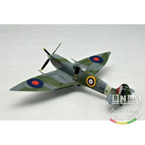 1/24 Spitfire Mk.VI 1/24 Spitfire Mk.VI
