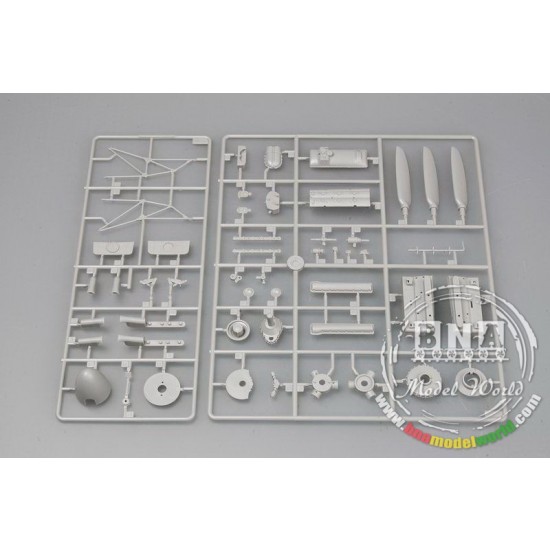 1/24 Hurricane Mk IID/Trop 1/24 Hurricane Mk IID/Trop
