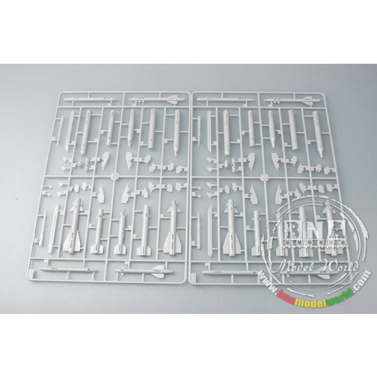 1/48 Su-24M Fencer-D 1/48 Su-24M Fencer-D