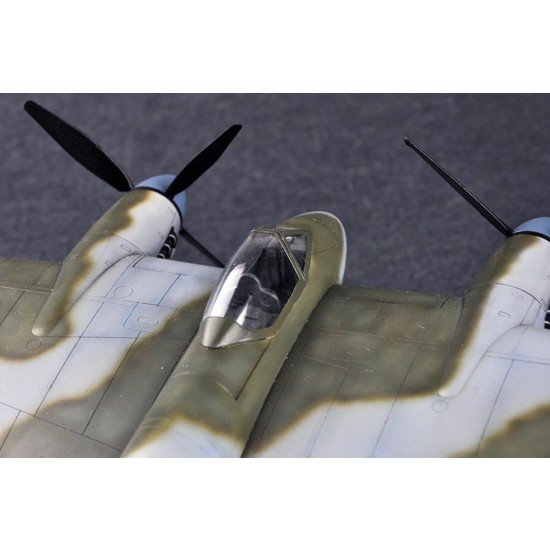 1/48 De Havilland Hornet F.3 1/48 De Havilland Hornet F.3