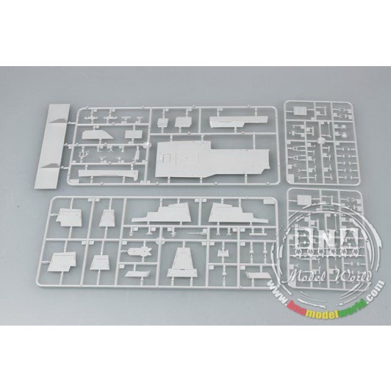 1/350 USS Momsen DDG-92 1/350 USS Momsen DDG-92