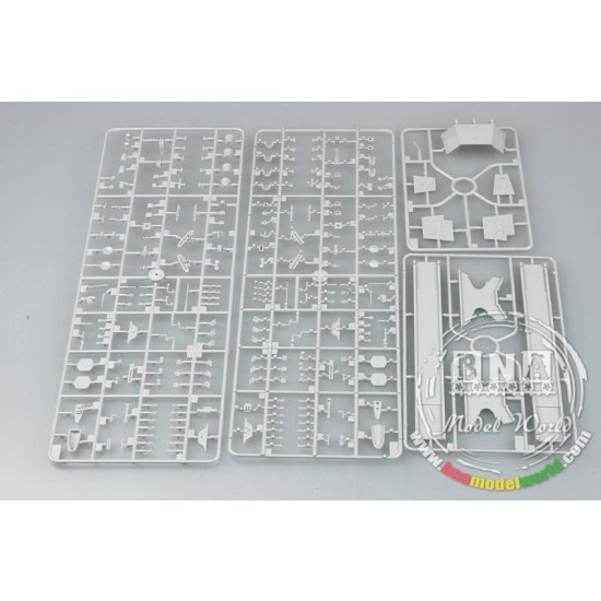 1/350 USS Momsen DDG-92 1/350 USS Momsen DDG-92