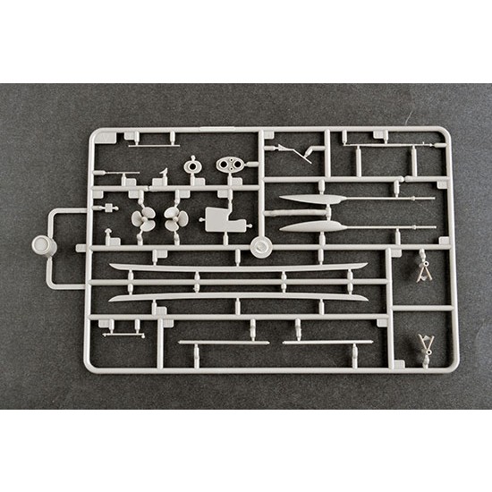 1/350 Italian Heavy Cruiser Gorizia 1/350 Italian Heavy Cruiser Gorizia