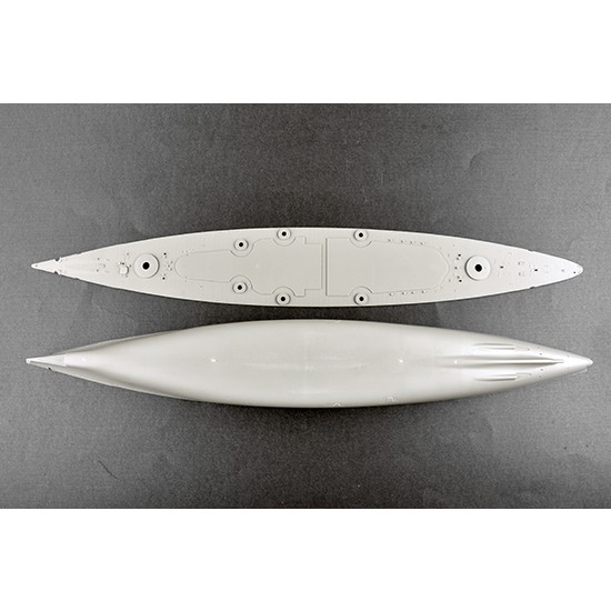 1/350 German Bismarck Battleship 1/350 German Bismarck Battleship