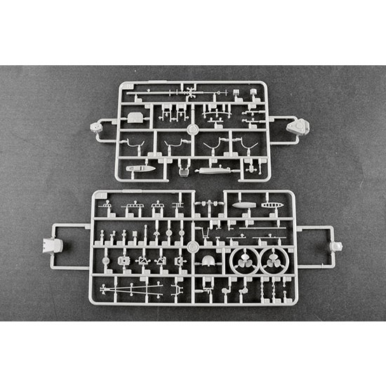 1/350 German Tirpitz Battleship 1/350 German Tirpitz Battleship