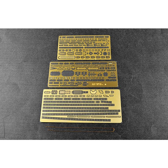 1/350 German Tirpitz Battleship 1/350 German Tirpitz Battleship