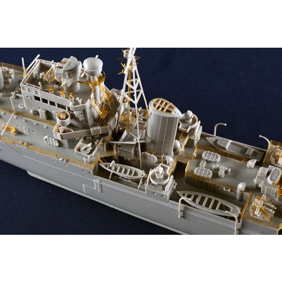 1/350 HMS Naiad Dido-class Light Cruiser 1/350 HMS Naiad Dido-class Light Cruiser