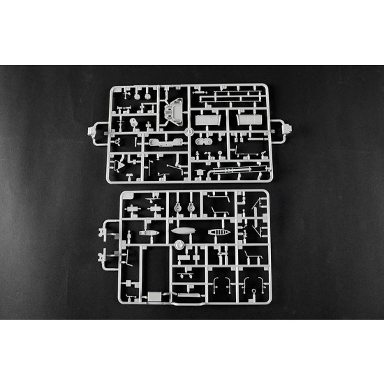1/350 HMS Naiad Dido-class Light Cruiser 1/350 HMS Naiad Dido-class Light Cruiser