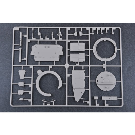 1/35 Russian BMP-2 IFV 1/35 Russian BMP-2 IFV