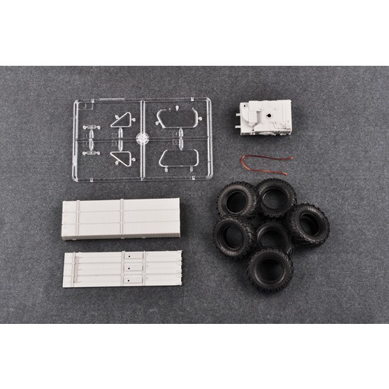 1/35 Russian SA-8 GECKO 1/35 Russian SA-8 GECKO