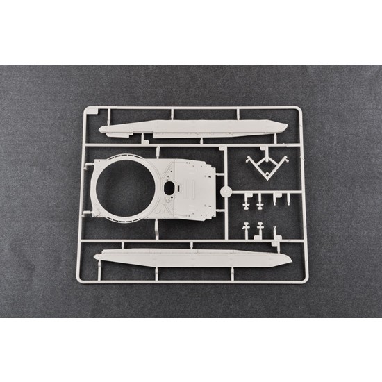 1/35 Russian T-72B MBT 1/35 Russian T-72B MBT