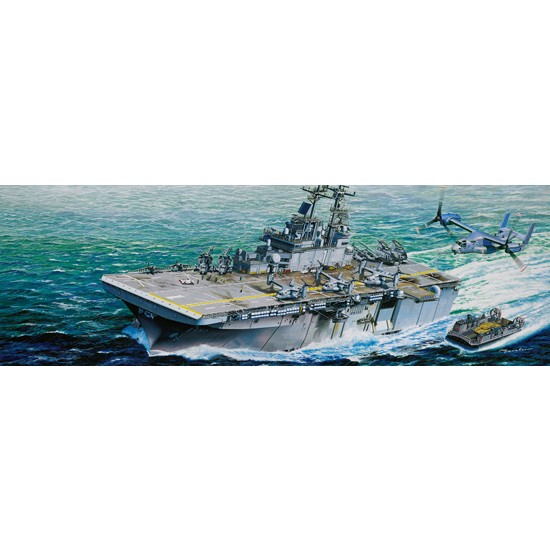 1/350 USS Wasp LHD-1 Amphibious Assault Ship 1/350 USS Wasp LHD-1 Amphibious Assault Ship