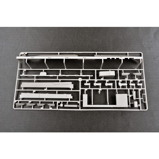 1/350 USS Constellation CV-64 1/350 USS Constellation CV-64