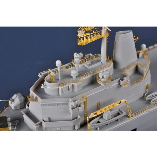 1/350 French Navy Jeanne dArc 2008 Helicopter Cruiser 1/350 French Navy Jeanne dArc 2008 Helicopter Cruiser