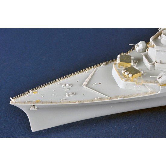 1/350 French Navy Jeanne dArc 2008 Helicopter Cruiser 1/350 French Navy Jeanne dArc 2008 Helicopter Cruiser