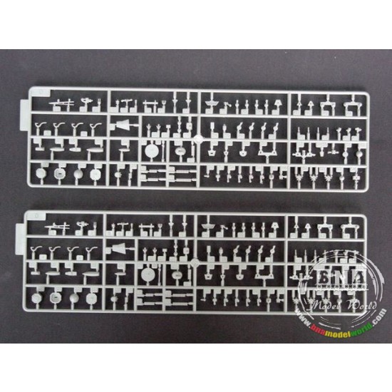 1/700 USSR Navy Frunze Battle Cruiser 1/700 USSR Navy Frunze Battle Cruiser