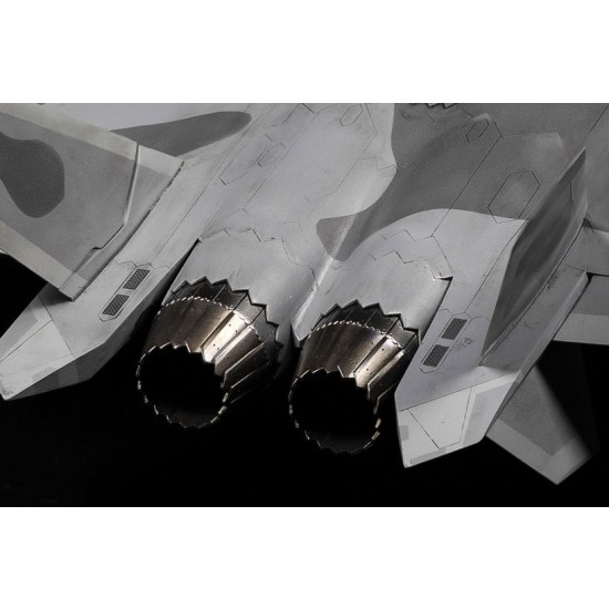 1/48 Chinese J-20 Mighty Dragon-Beast Mode 1/48 Chinese J-20 Mighty Dragon-Beast Mode