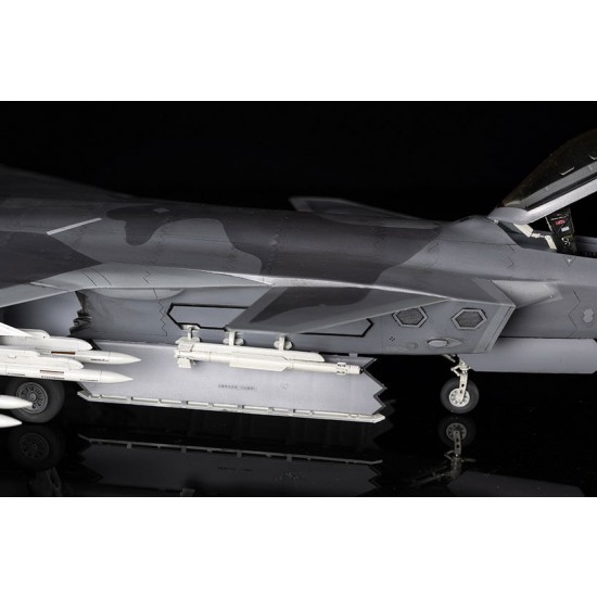 1/48 Chinese J-20 Mighty Dragon-Beast Mode 1/48 Chinese J-20 Mighty Dragon-Beast Mode
