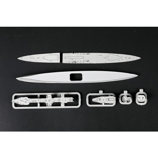 1/700 HMS Colombo C-class Light Cruiser 1/700 HMS Colombo C-class Light Cruiser