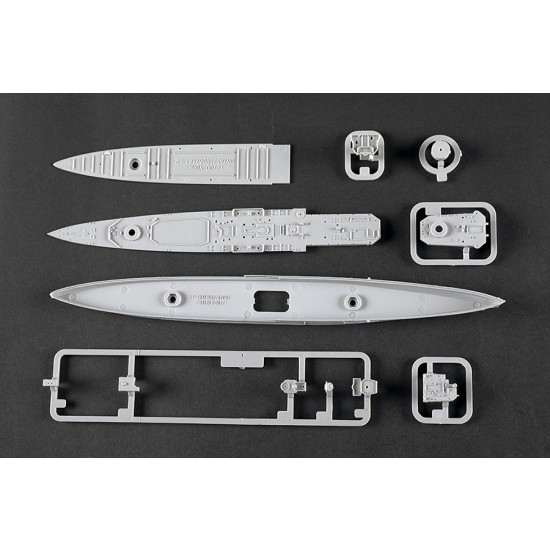 1/700 HMS York Heavy Cruiser 1/700 HMS York Heavy Cruiser