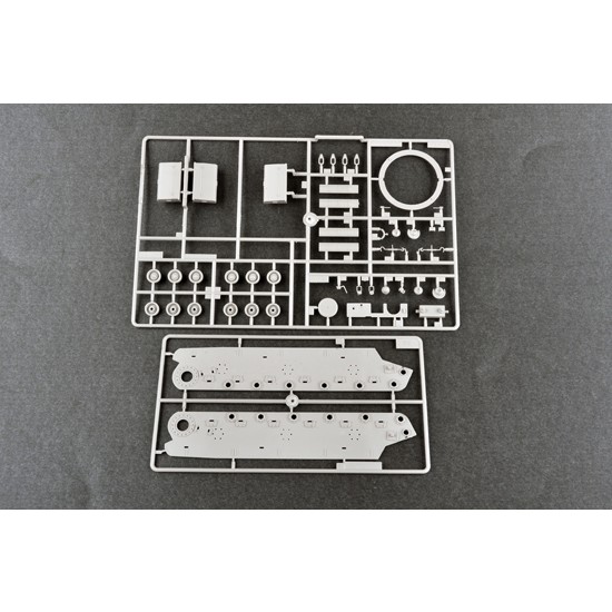 1/35 Soviet KV-7 (Object 227) 1/35 Soviet KV-7 (Object 227)