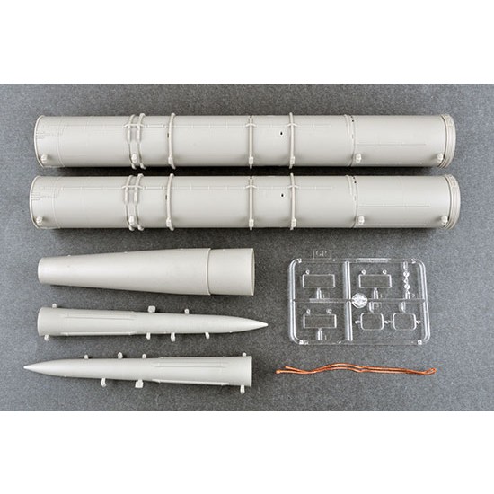 1/35 Russian S-300V 9A84 SAM 1/35 Russian S-300V 9A84 SAM