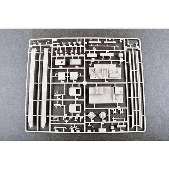 1/35 Russian S-300V 9A84 SAM 1/35 Russian S-300V 9A84 SAM