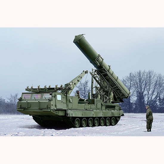 1/35 Russian S-300V 9A85 SAM 1/35 Russian S-300V 9A85 SAM
