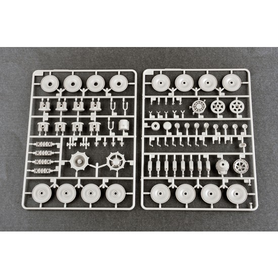 1/35 Sturmgeschutz E-100 1/35 Sturmgeschutz E-100