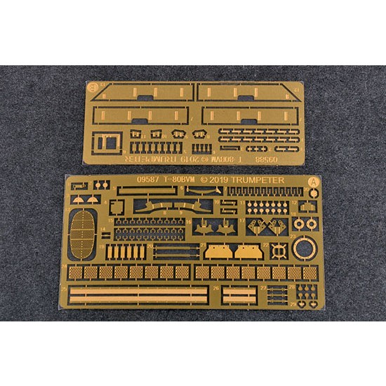 1/35 Russian T-80BVM MBT(Marine Corps) 1/35 Russian T-80BVM MBT(Marine Corps)
