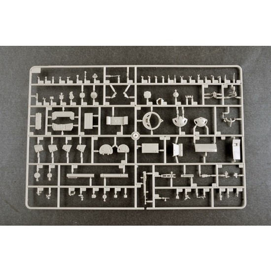 1/35 Soviet Obj.172 T-72 Ural 1/35 Soviet Obj.172 T-72 Ural