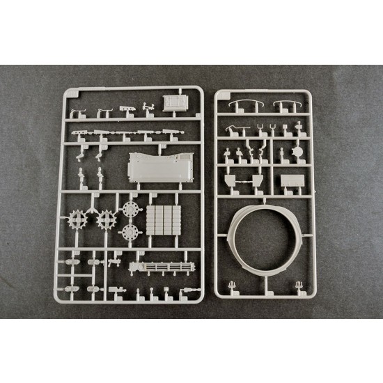 1/35 Soviet Obj.172 T-72 Ural 1/35 Soviet Obj.172 T-72 Ural