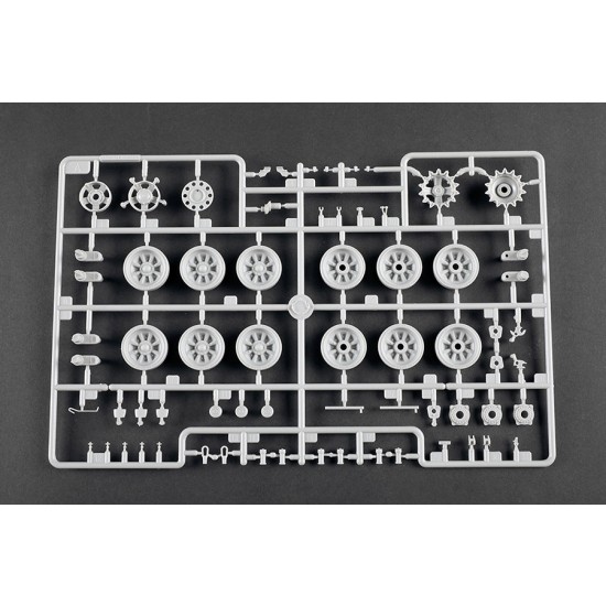 1/35 T-72M Main Battle Tank 1/35 T-72M Main Battle Tank