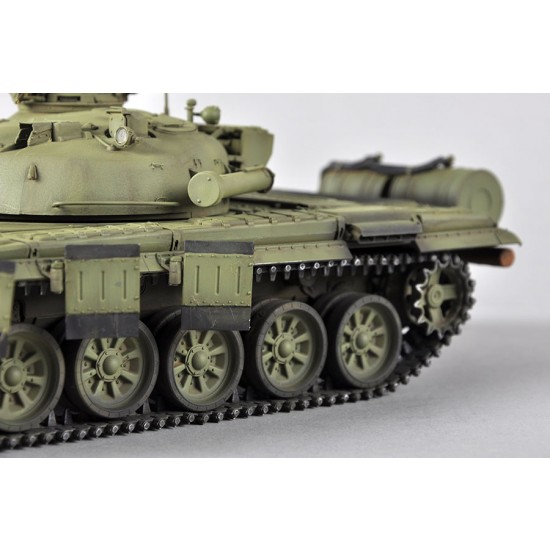 1/35 T-72M Main Battle Tank 1/35 T-72M Main Battle Tank