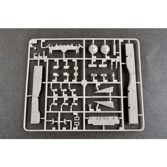 1/35 Russian T-72B1 with KTM-6 & Grating Armour 1/35 Russian T-72B1 with KTM-6 & Grating Armour