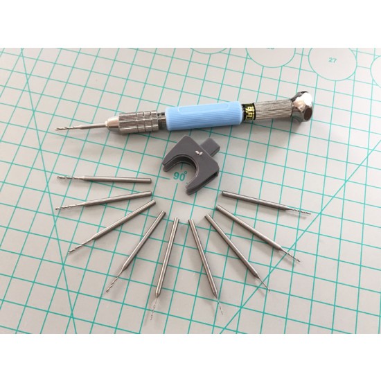 Modelling Hand Drill Set with Drill Bits