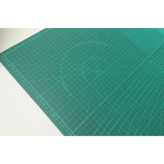 Cutting Mat - A2 Size (60cm x 45cm) Cutting Mat - A2 Size (60cm x 45cm)