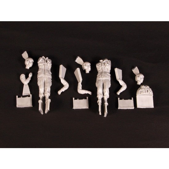 1/35 Modern US Army M60 Patton & M1 Abrams Crew 1980s (2 Figures & 1 Bust) 1/35 Modern US Army M60 Patton & M1 Abrams Crew 1980s (2 Figures & 1 Bust)