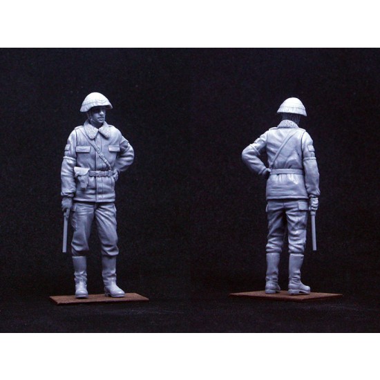 1/35 NVA Traffic Military Police Set 1980 Era (1 Figures) 1/35 NVA Traffic Military Police Set 1980 Era (1 Figures)
