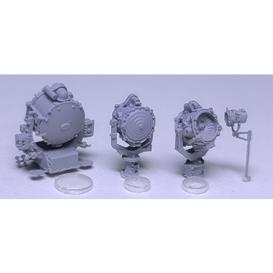 1/200 WWII US Navy Searchlight Set (Early Type) 1/200 WWII US Navy Searchlight Set (Early Type)