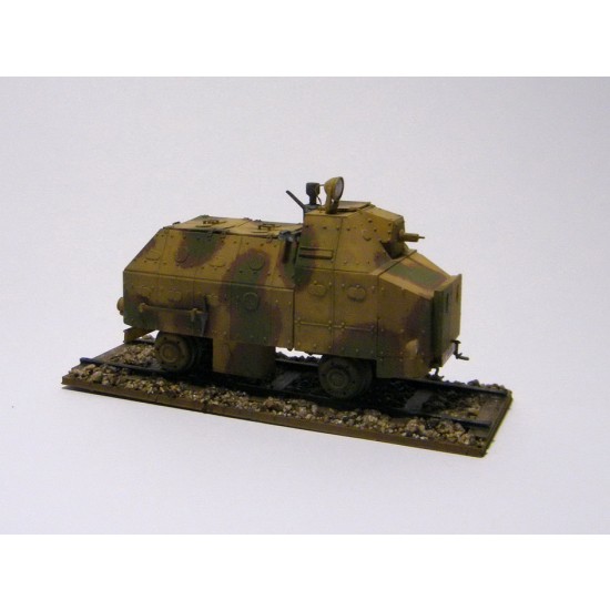 1/35 Railway Armored Truck Resin kit w/Train Track 1/35 Railway Armored Truck Resin kit w/Train Track