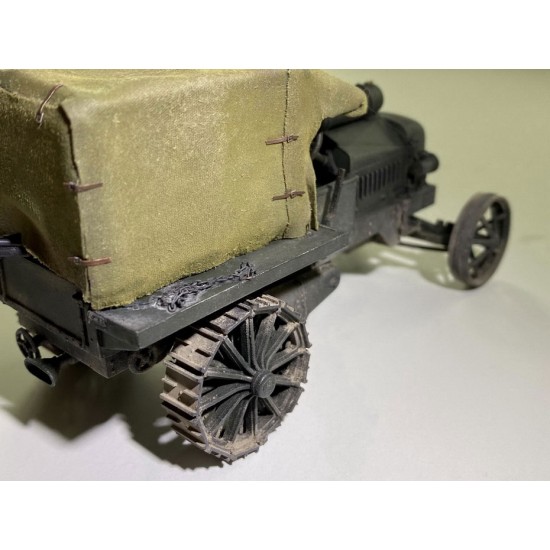 1/35 Tractor Pavesi-Tolotti B Type Standard 1/35 Tractor Pavesi-Tolotti B Type Standard