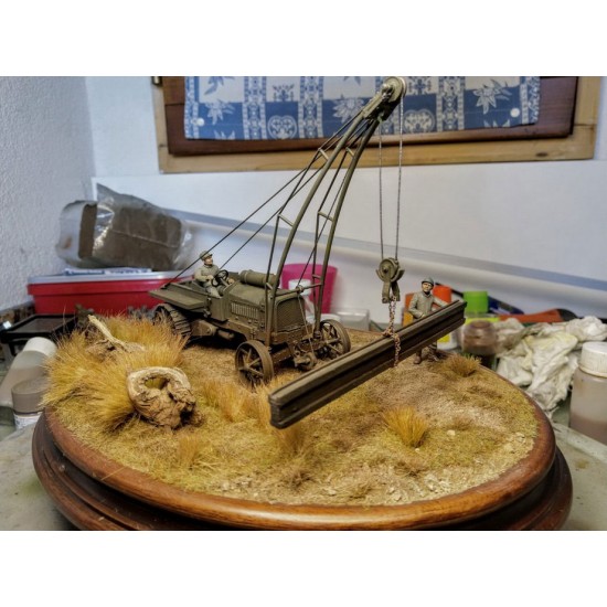 1/35 Tractor Pavesi-Tolotti B Type with Crane 1/35 Tractor Pavesi-Tolotti B Type with Crane