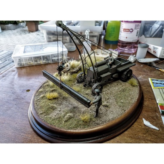1/35 Tractor Pavesi-Tolotti B Type with Crane 1/35 Tractor Pavesi-Tolotti B Type with Crane