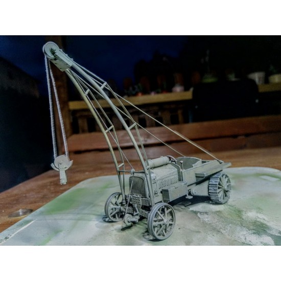 1/35 Tractor Pavesi-Tolotti B Type with Crane 1/35 Tractor Pavesi-Tolotti B Type with Crane