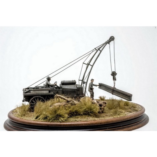 1/35 Tractor Pavesi-Tolotti B Type with Crane 1/35 Tractor Pavesi-Tolotti B Type with Crane