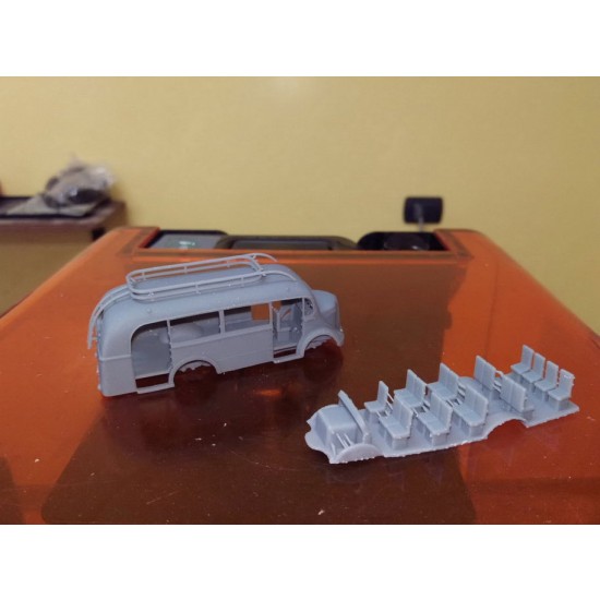 1/35 Bianchi Miles Autocorriera 1/35 Bianchi Miles Autocorriera