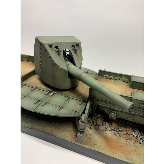 1/35 Poz Car with 152/40 Cannon and 2 Figures 1/35 Poz Car with 152/40 Cannon and 2 Figures