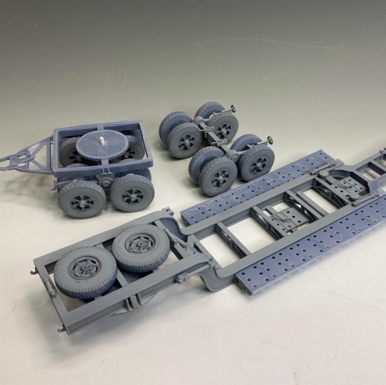 1/72 Italian Tank Transporter for P40 (Resin kit) 1/72 Italian Tank Transporter for P40 (Resin kit)