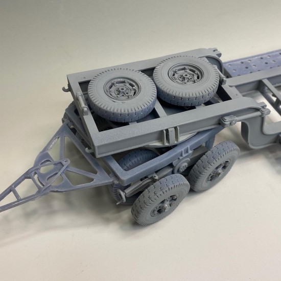 1/72 Italian Tank Transporter for P40 (Resin kit) 1/72 Italian Tank Transporter for P40 (Resin kit)